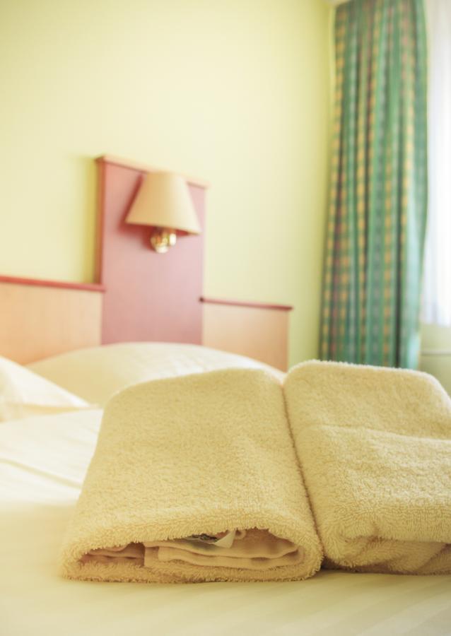 Hotel Hradok Jelsava Екстер'єр фото